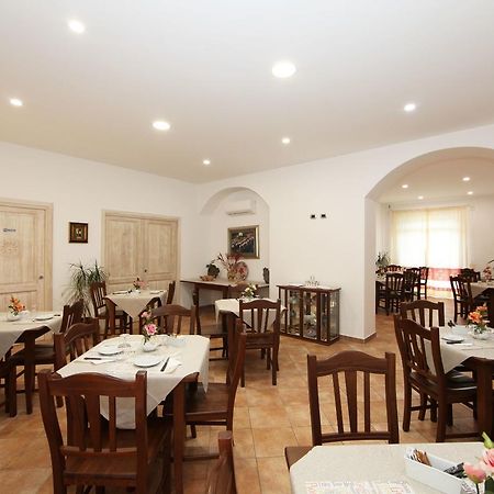 Guest House Villabianca La Maddalena  Exterior photo