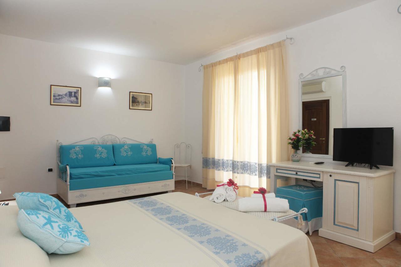 Guest House Villabianca La Maddalena  Exterior photo