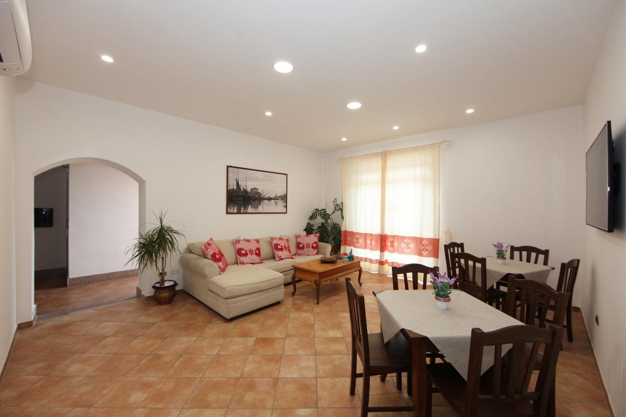 Guest House Villabianca La Maddalena  Exterior photo