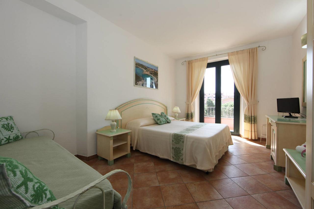 Guest House Villabianca La Maddalena  Exterior photo