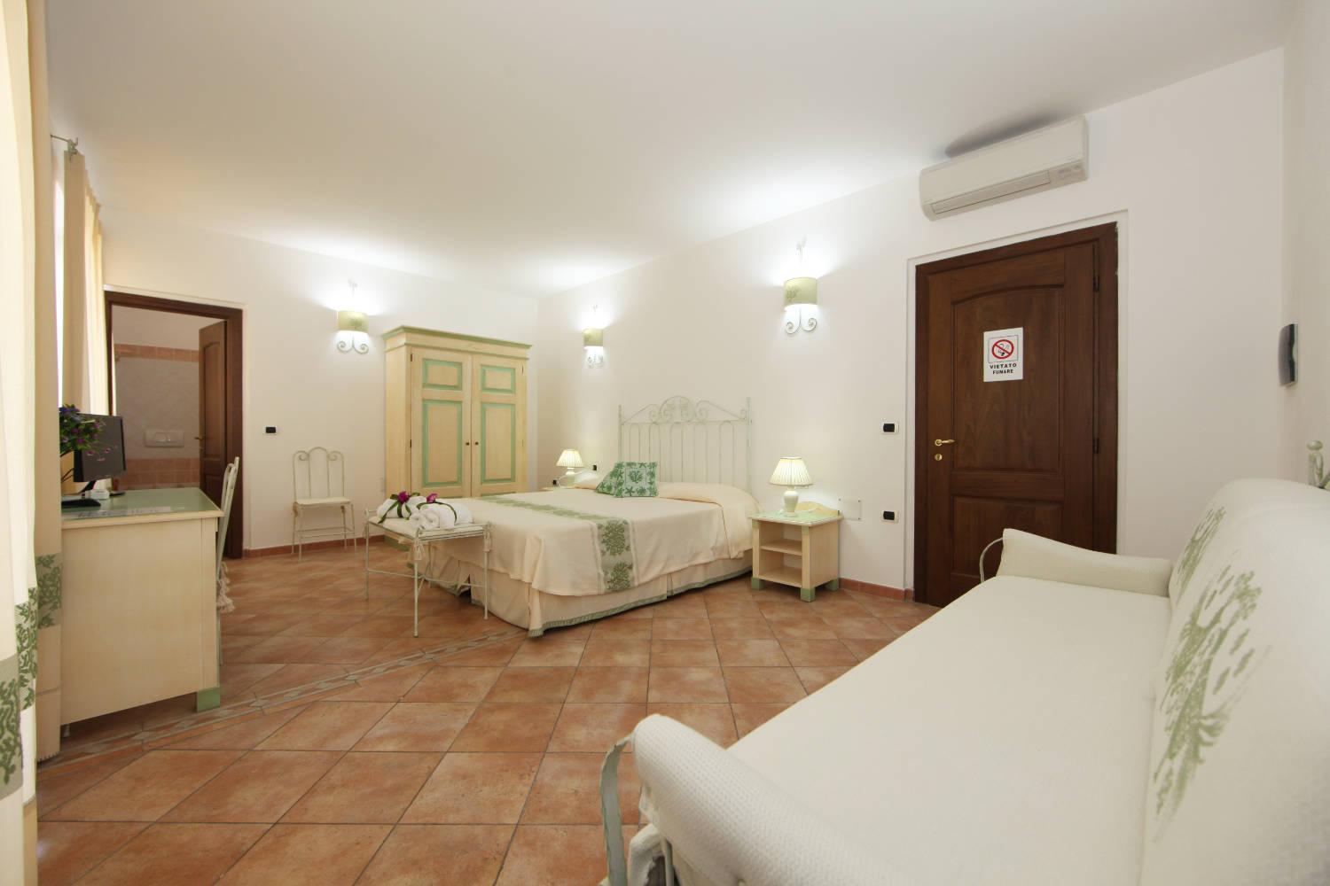 Guest House Villabianca La Maddalena  Exterior photo
