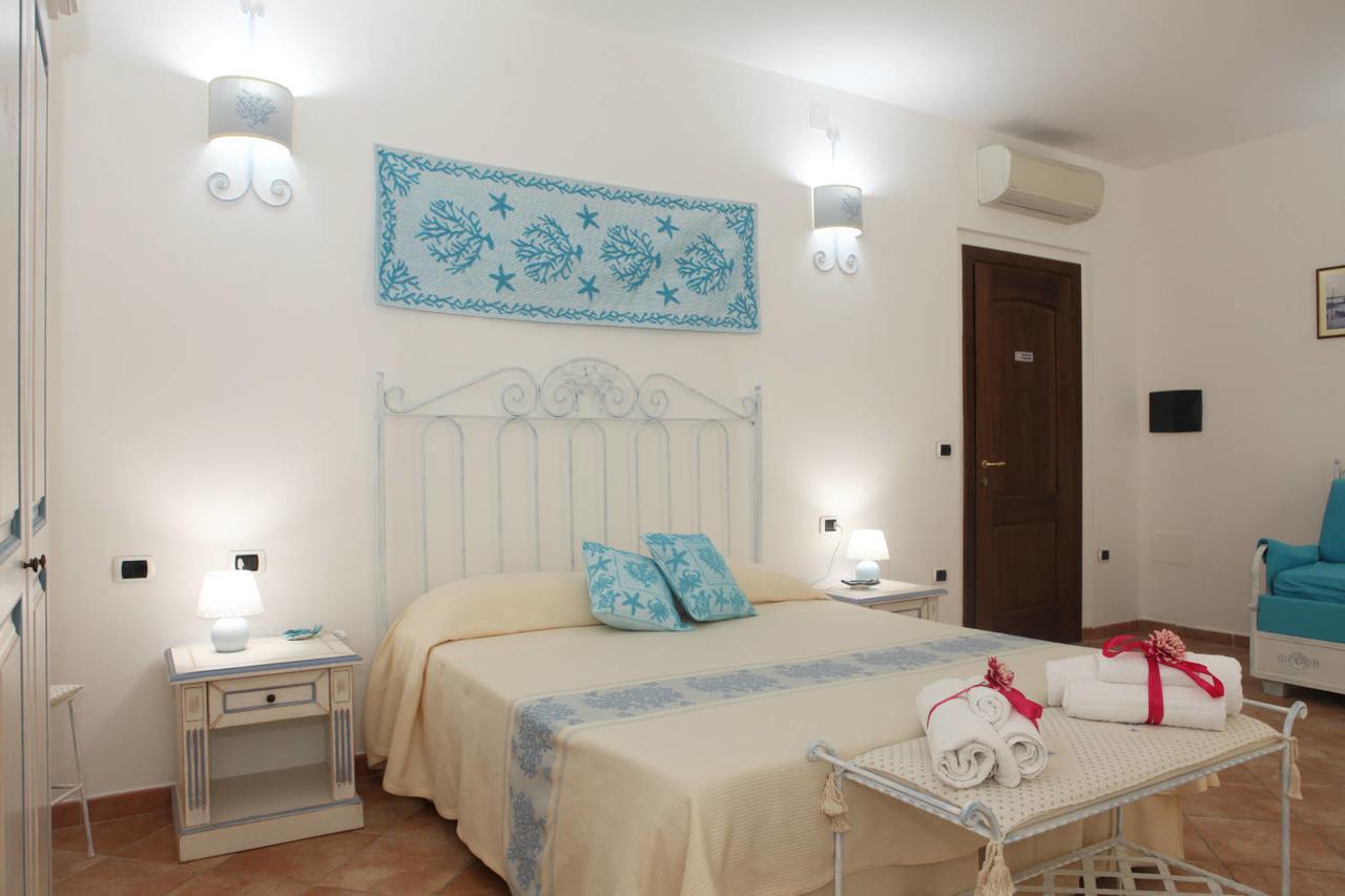 Guest House Villabianca La Maddalena  Exterior photo