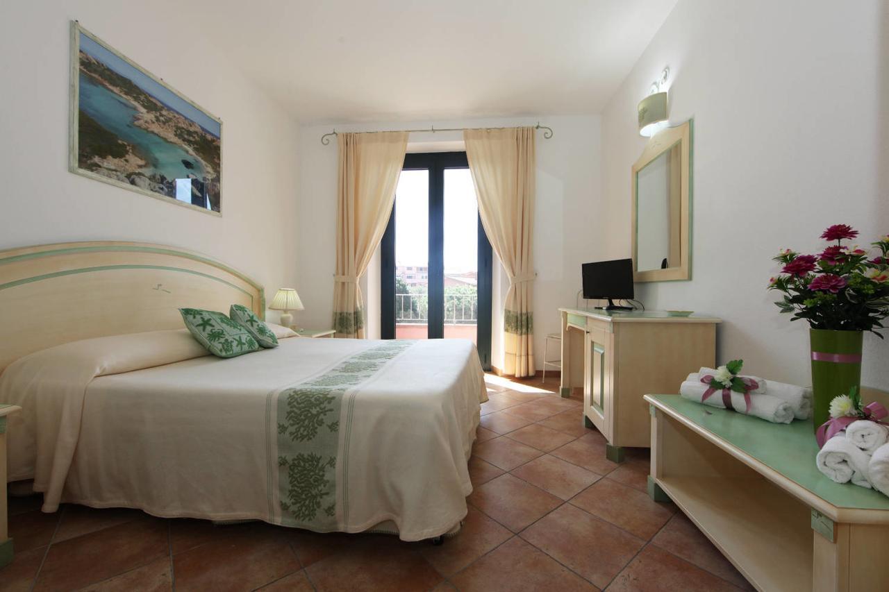 Guest House Villabianca La Maddalena  Exterior photo