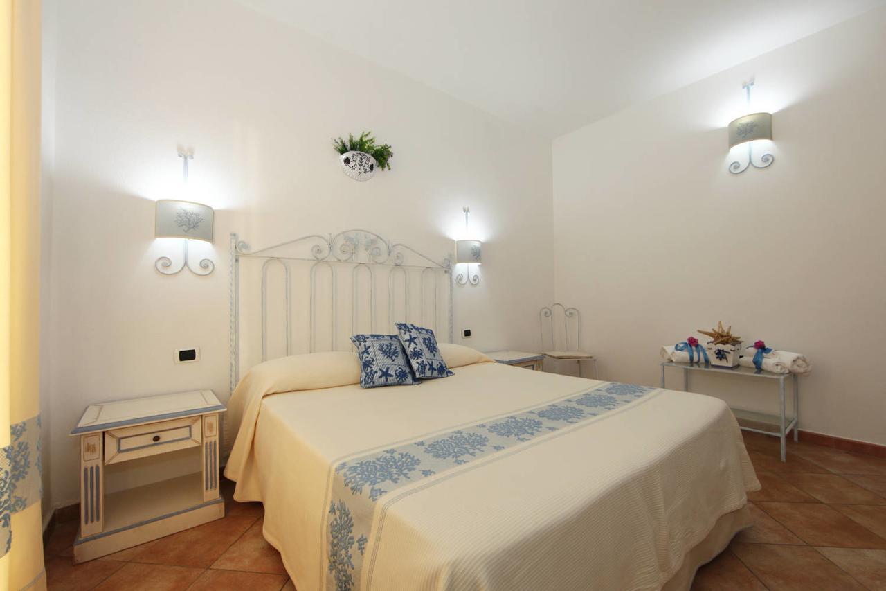 Guest House Villabianca La Maddalena  Exterior photo